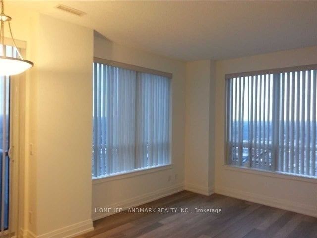 7167 Yonge Street 902