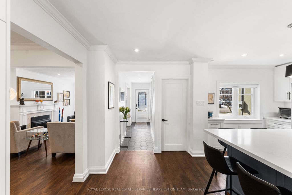 Photo of 46 Donlea Drive, Toronto, ON M4G 2M4 (MLS # C12971658)