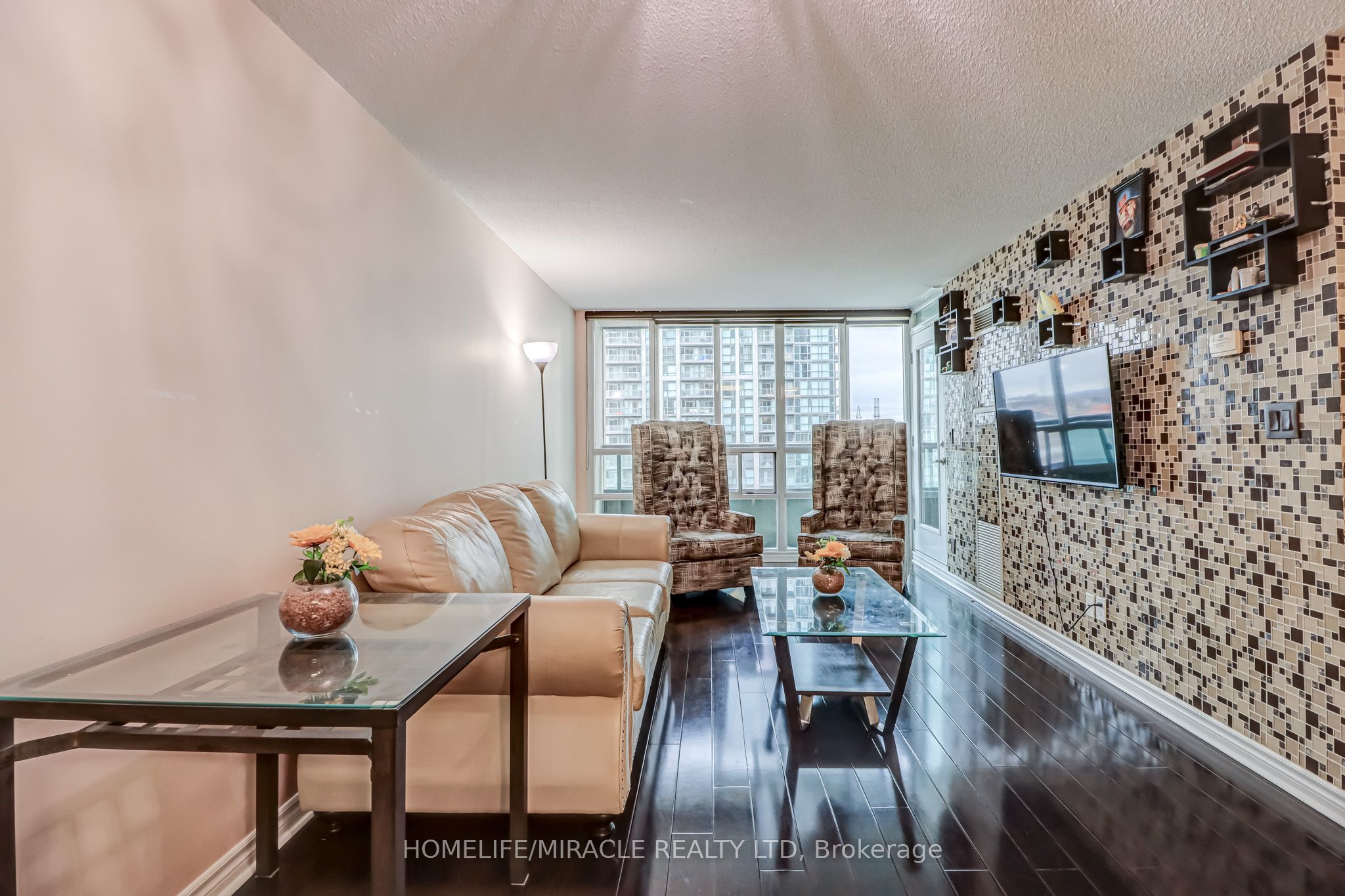 335 Rathburn Road W 1002