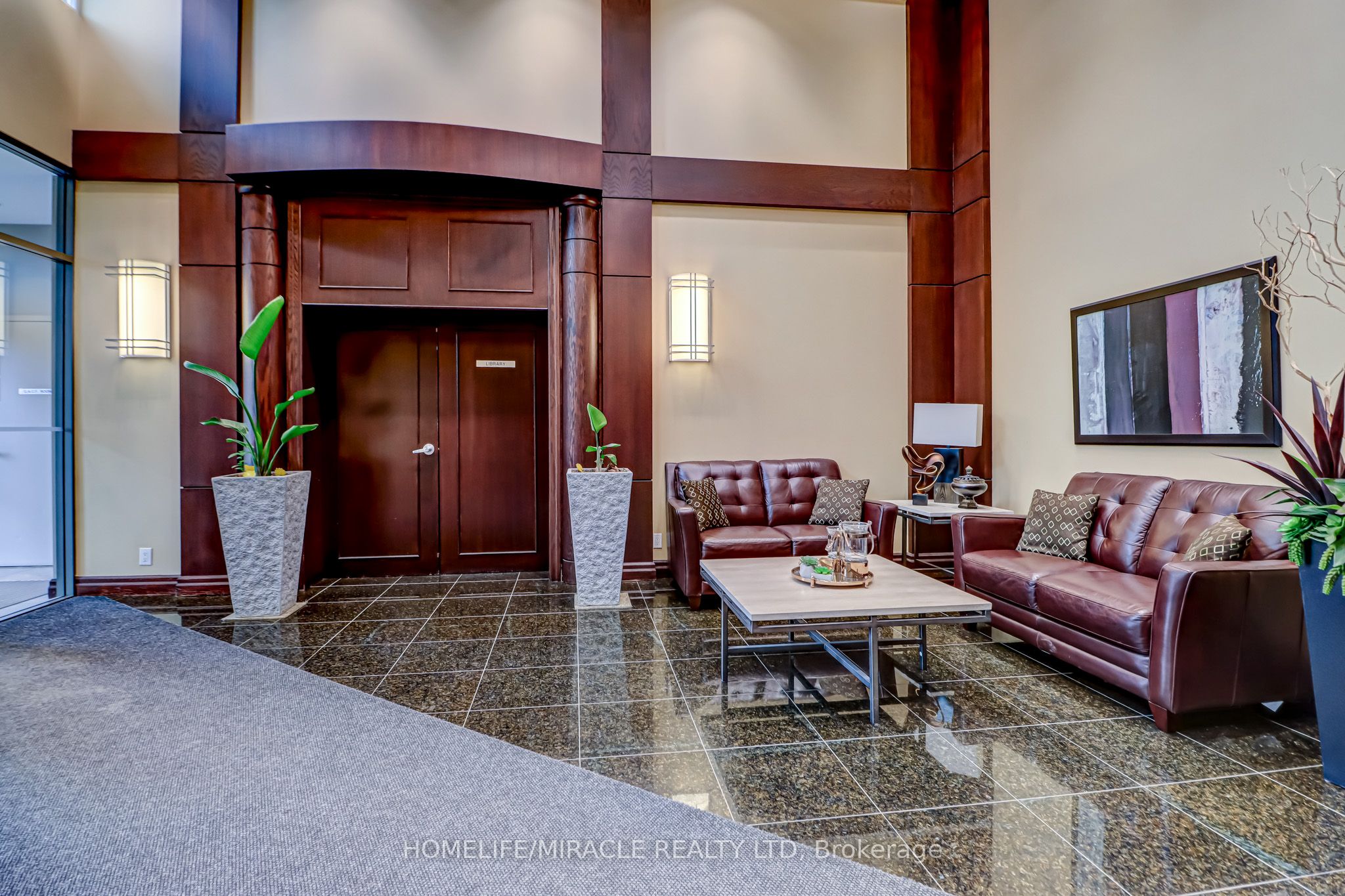 335 Rathburn Road W 1002