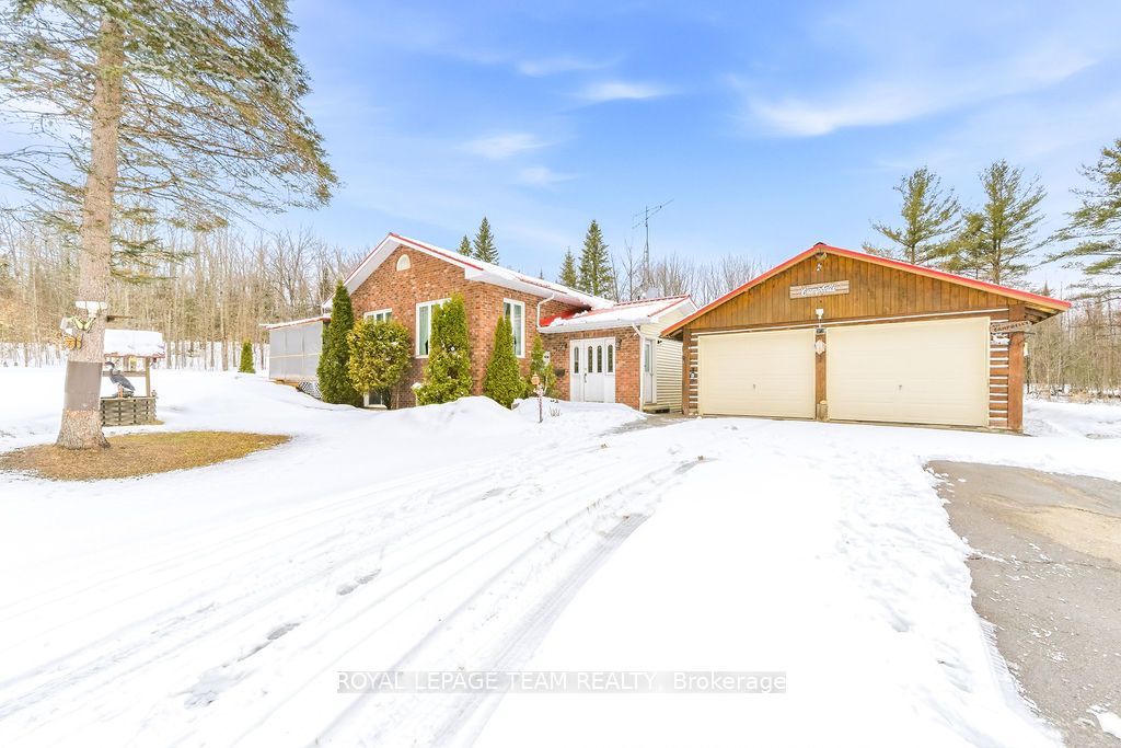 Photo of 4379 Highway No. 523 Highway, South Algonquin, ON K0J 2C0 (MLS # X12999258)