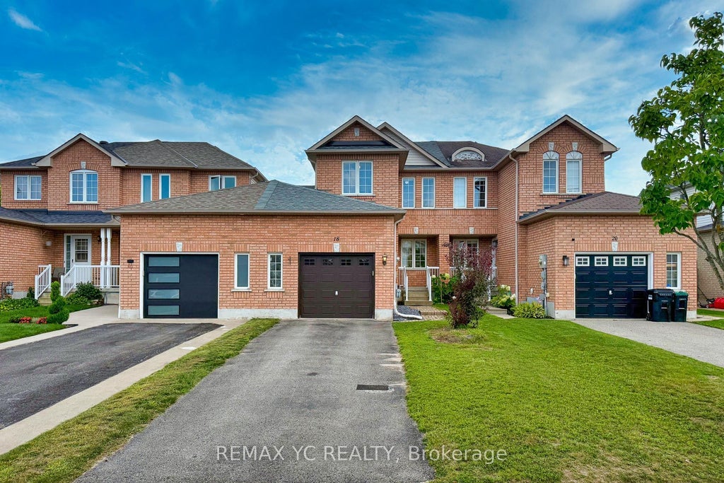 Photo of 18 Coleman Drive, Barrie, ON L4N 0R4 (MLS # S13832462)