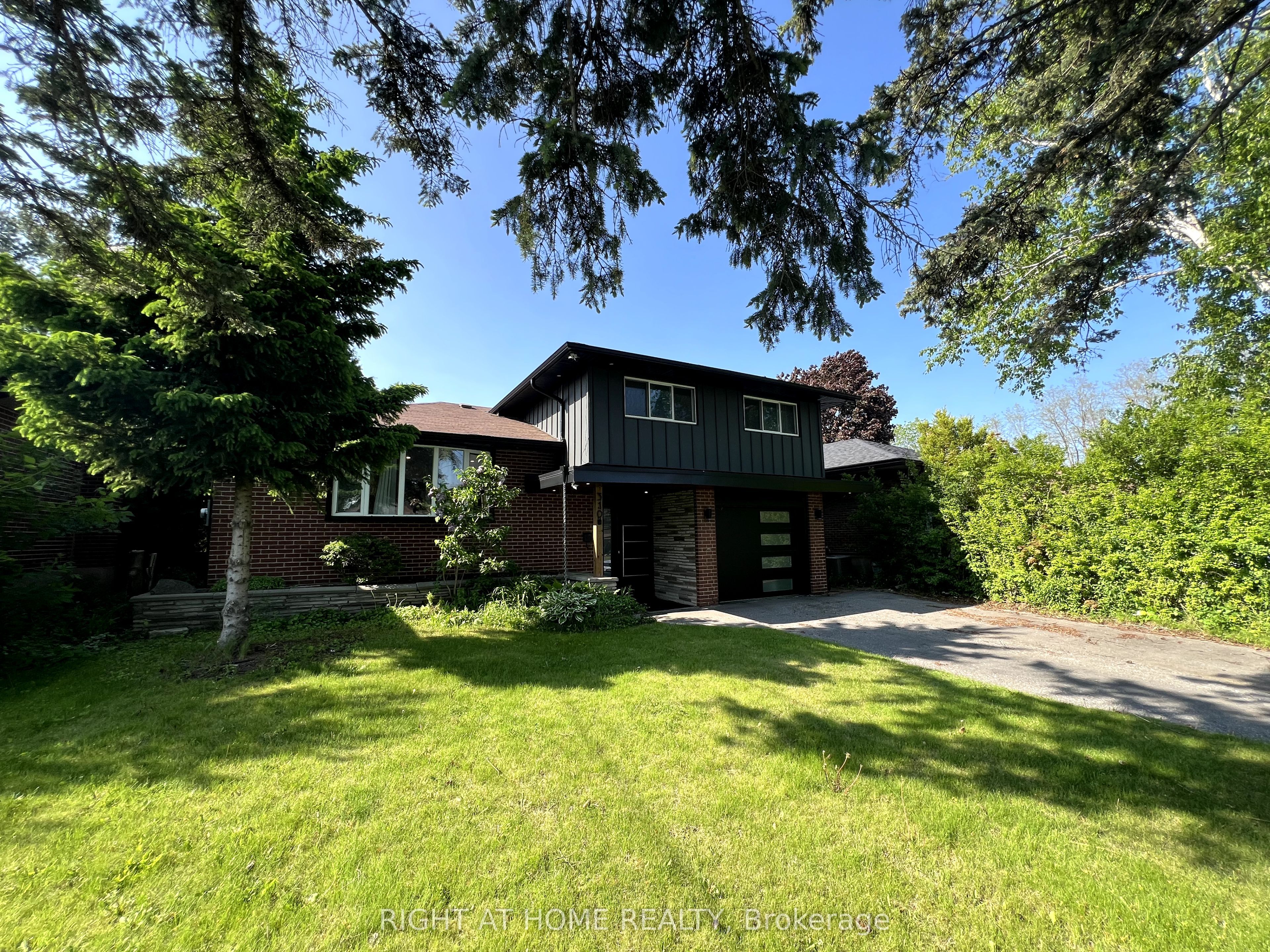 310 Admiral Road