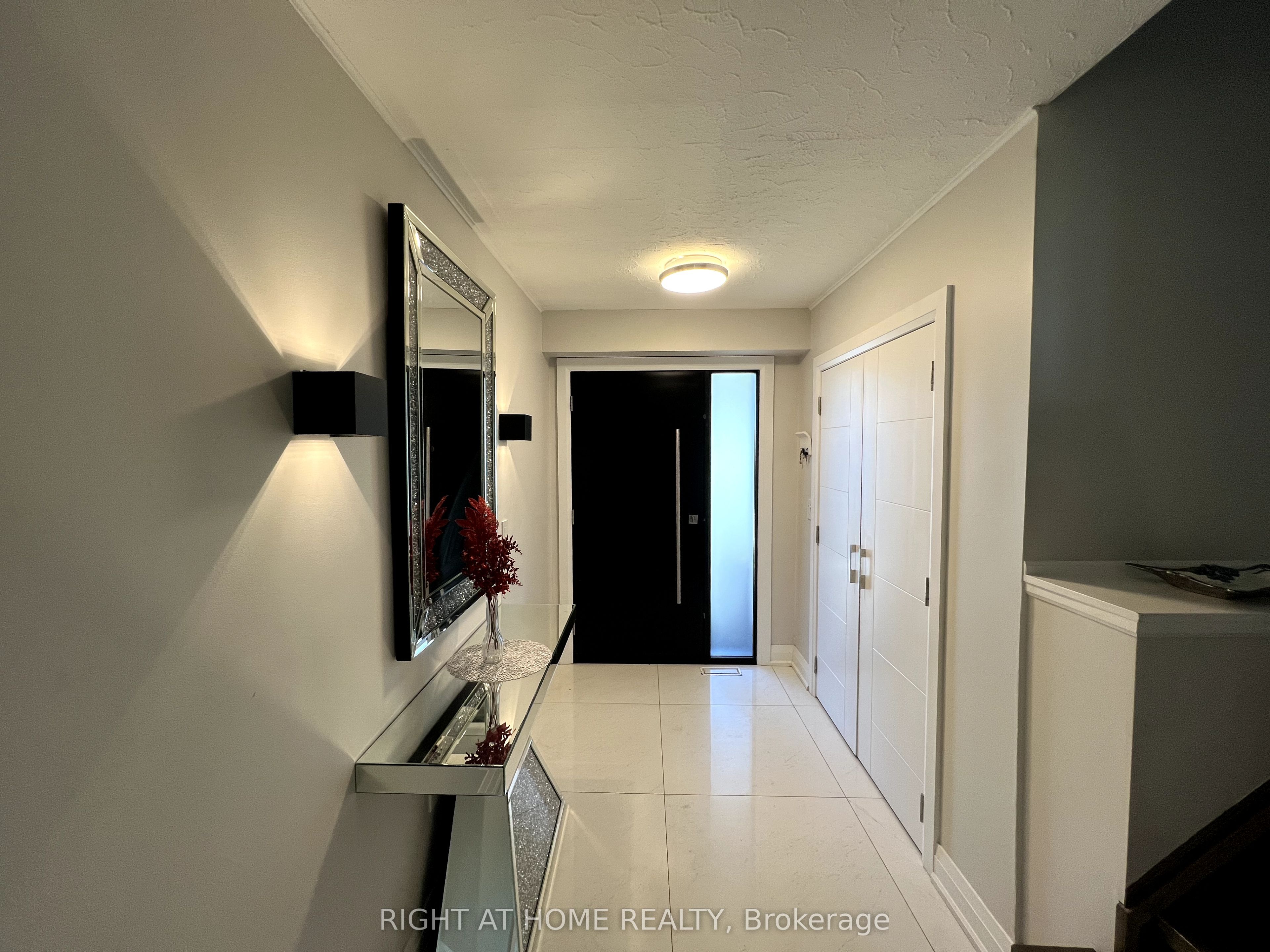 310 Admiral Road