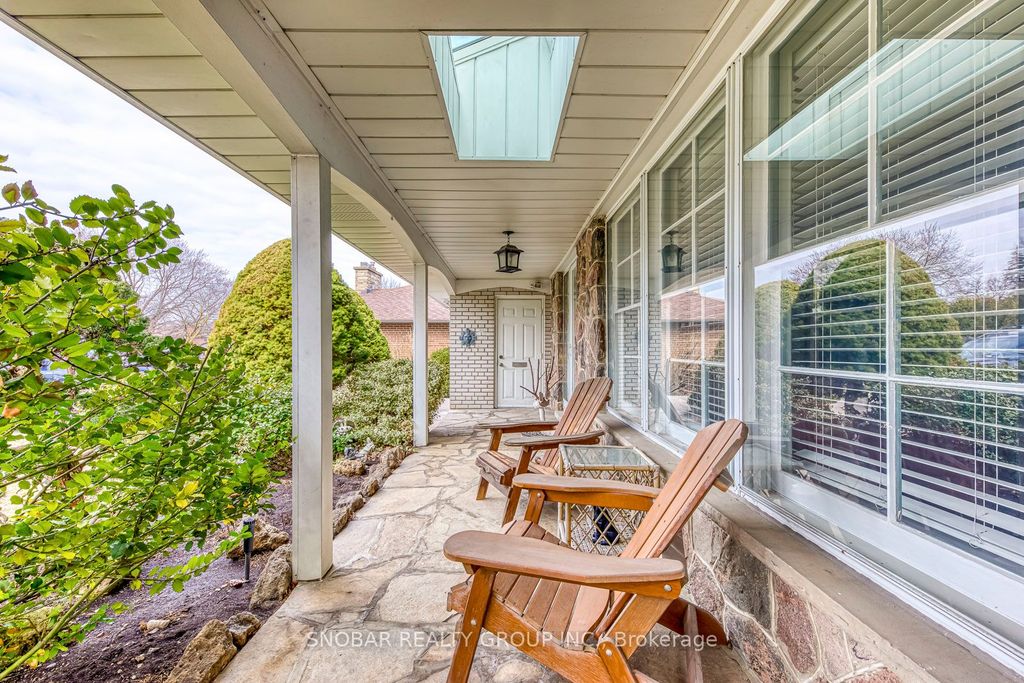 Photo of 39 Beaver Bend Crescent, Toronto, ON M9B 5R2 (MLS # W12873890)