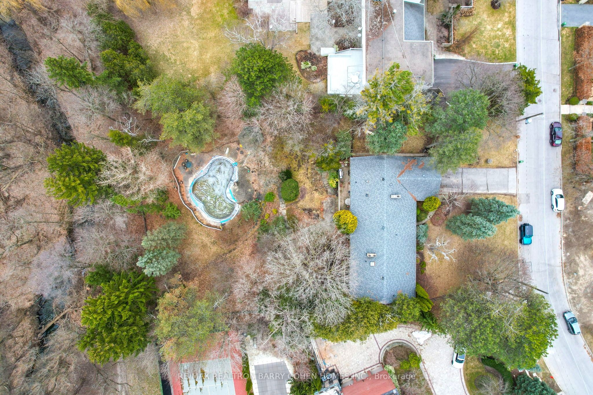 16 Wilket Road