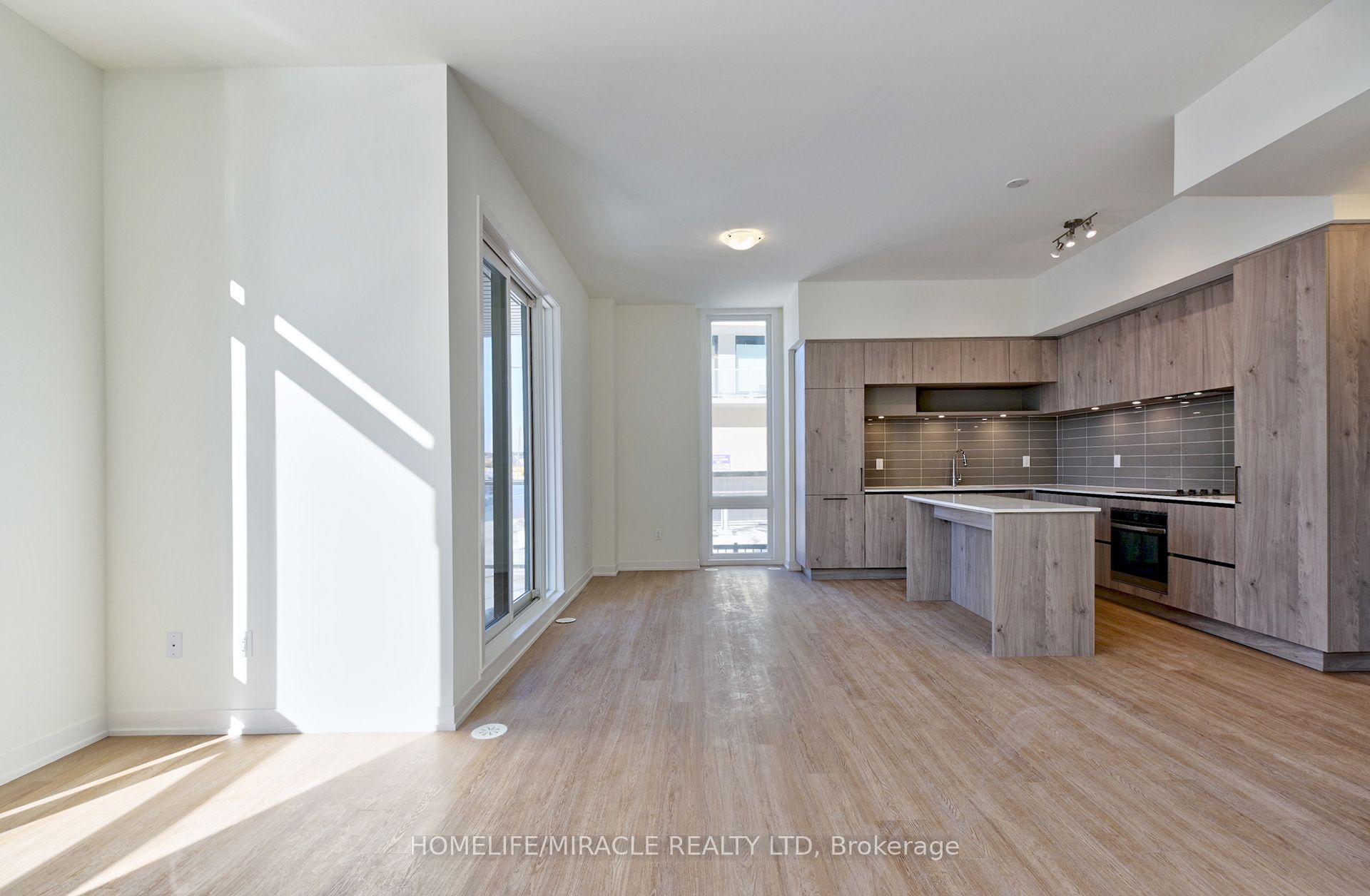 14 David Eyer Road 1017