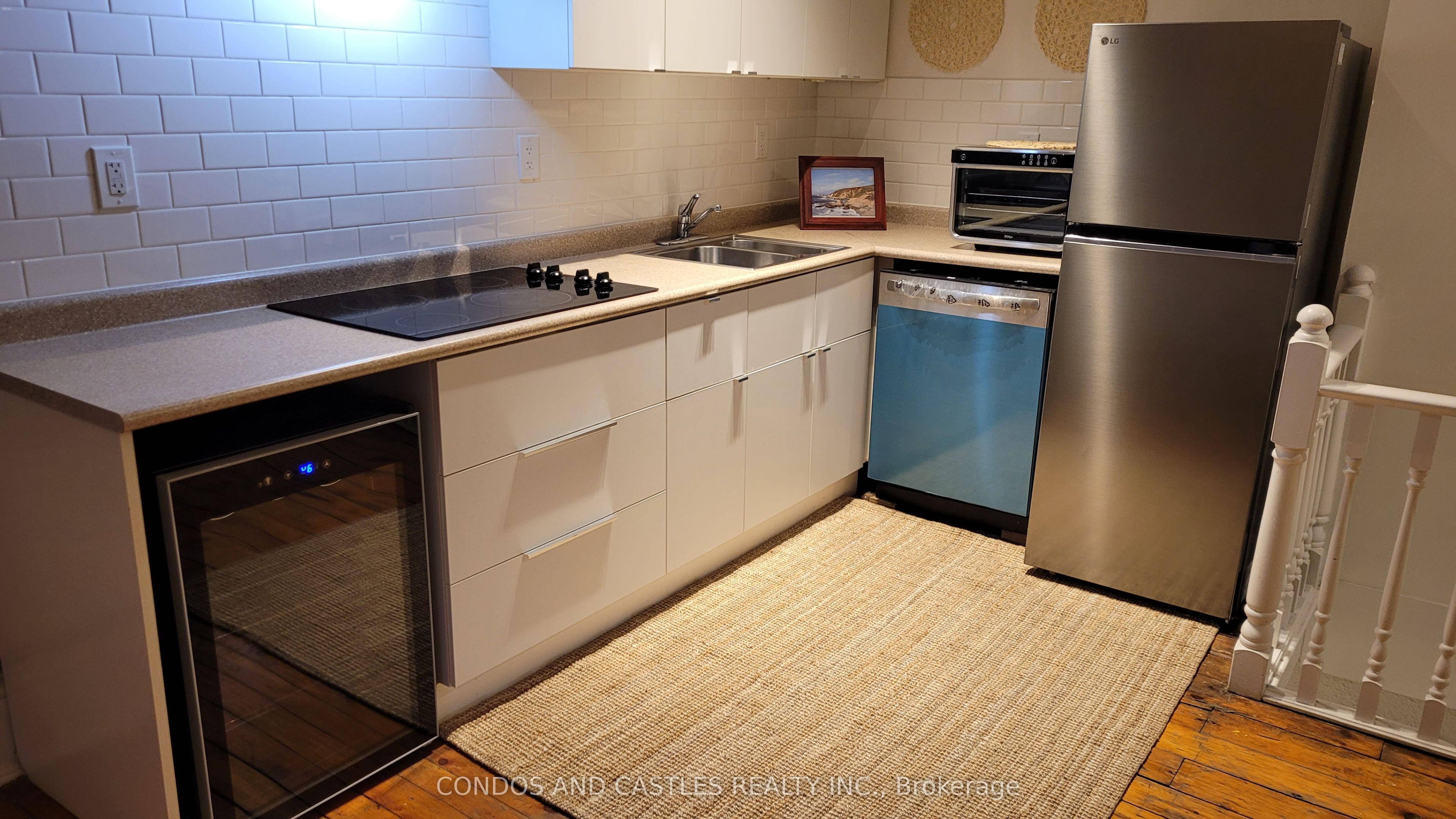 467 Richmond Street E