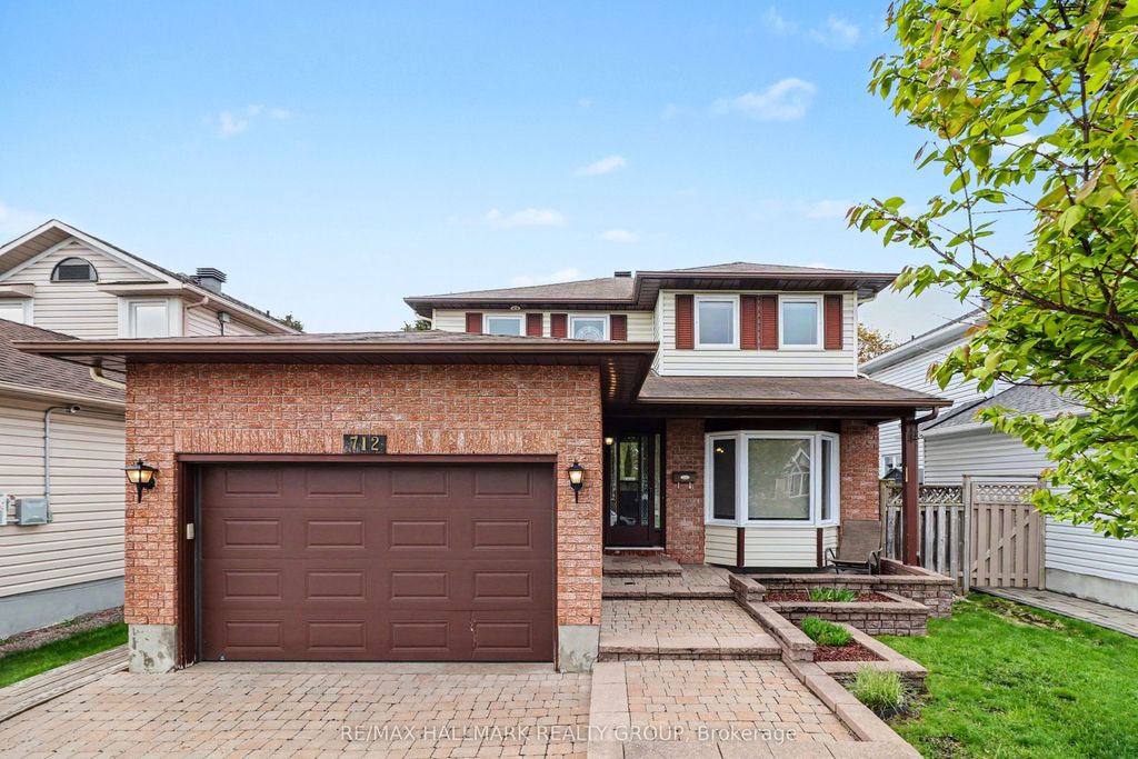Photo of 712 Morewood Crescent, Orleans - Cumberland and Area, ON K4A 2P8 (MLS # X13141452)