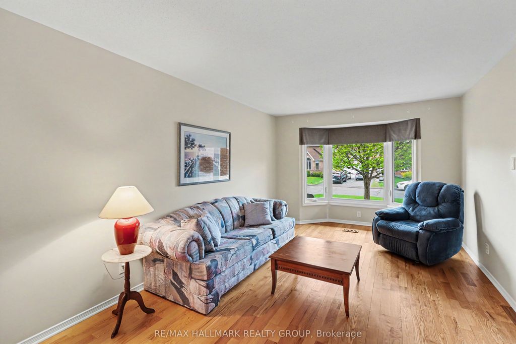 Photo of 712 Morewood Crescent, Orleans - Cumberland and Area, ON K4A 2P8 (MLS # X13141452)