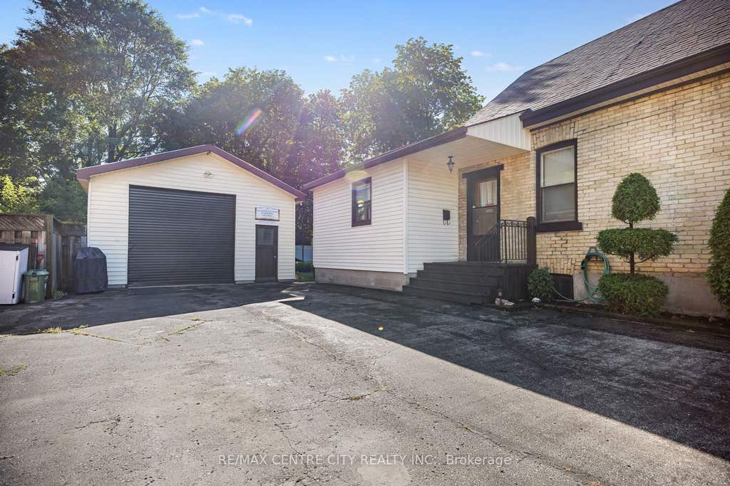 Photo of 64 Linwood Street, London East, ON N5Y 1W2 (MLS # X13633860)