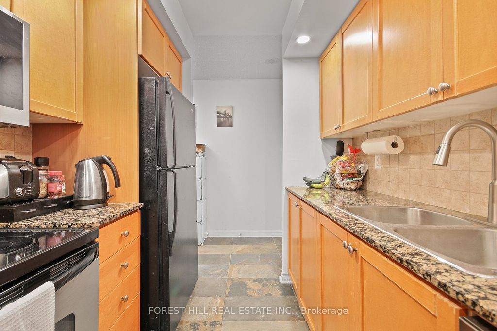 Photo of 5233 Dundas Street W #1029, Toronto, ON M9B 6M1 (MLS # W12457517)