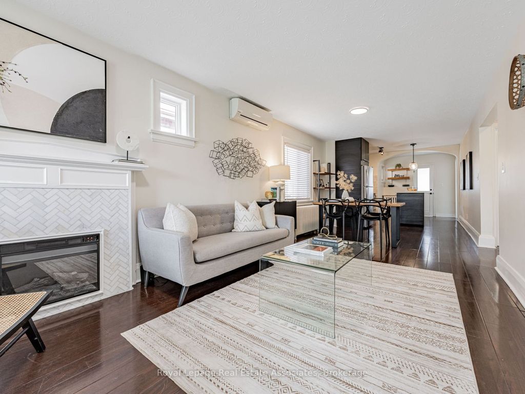 Photo of 5 Little Boulevard, Toronto, ON M6E 4N1 (MLS # W12460974)