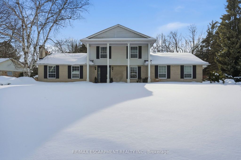 Photo of 1 Acredale Drive, Hamilton, ON L0R 1H2 (MLS # X12780680)