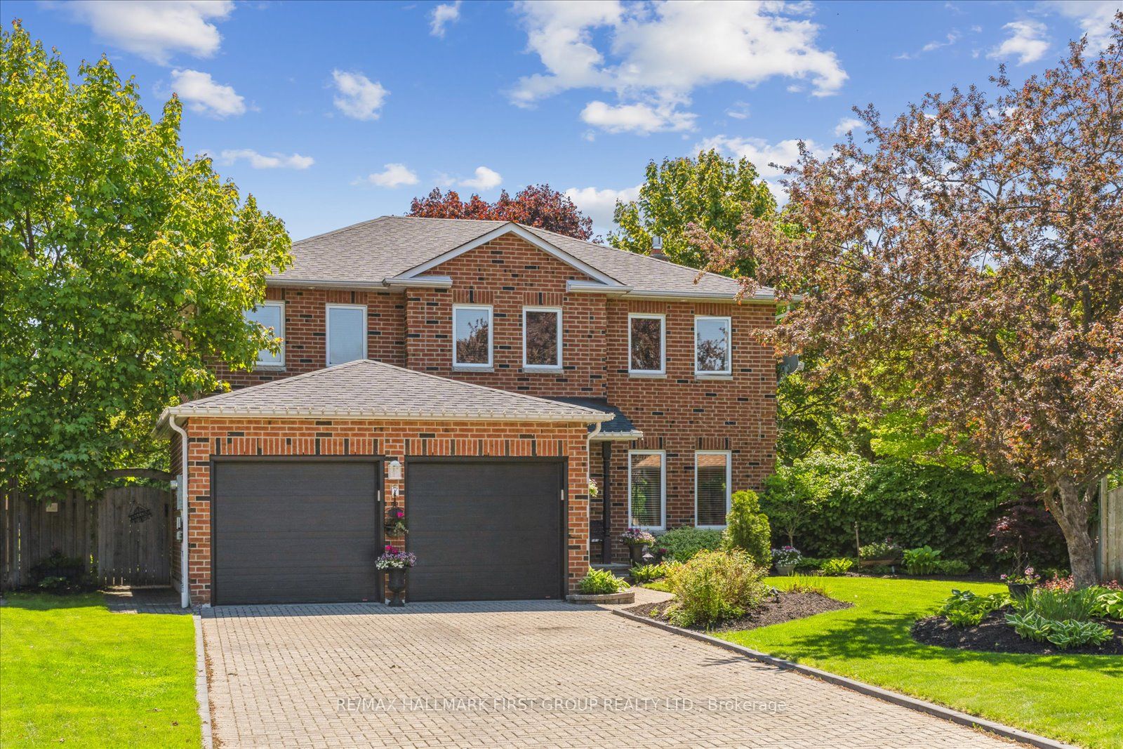 7 Brookdale Crescent