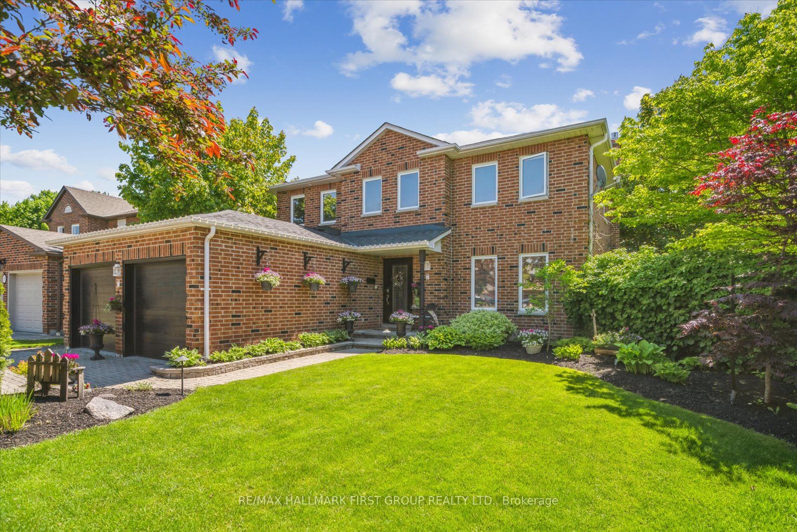 7 Brookdale Crescent
