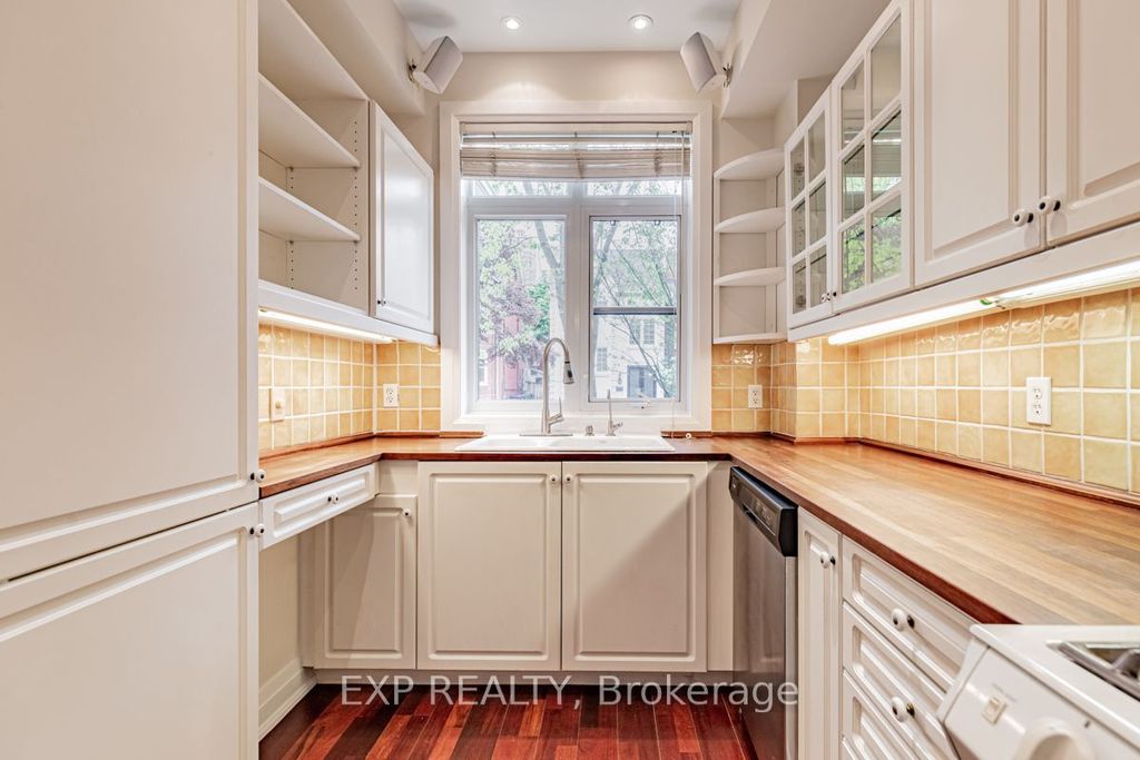 Photo of 37 Shaftesbury Avenue, Toronto, ON M4T 3B3 (MLS # C12567050)