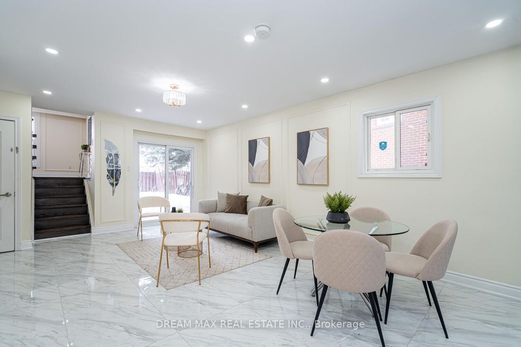 Photo of 68 Winterfold Drive, Brampton, ON L6V 3T2 (MLS # W12927206)