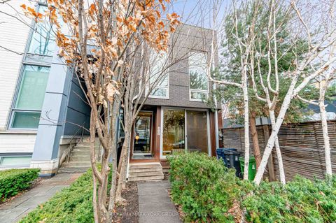 Photo of 840 Richmond Street W, Toronto, ON M6J 1C9 (MLS # C12701180)