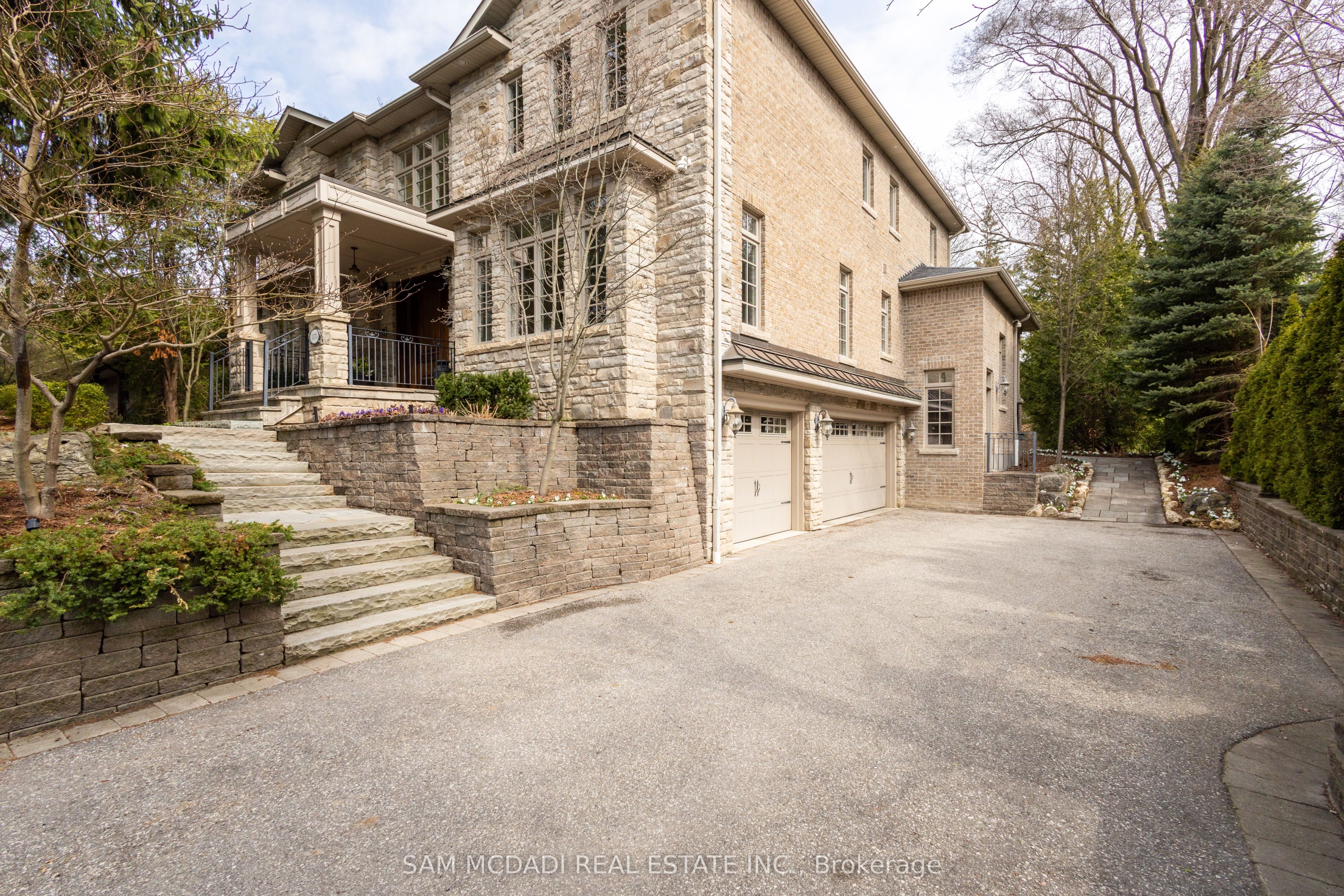1173 Woodeden Drive