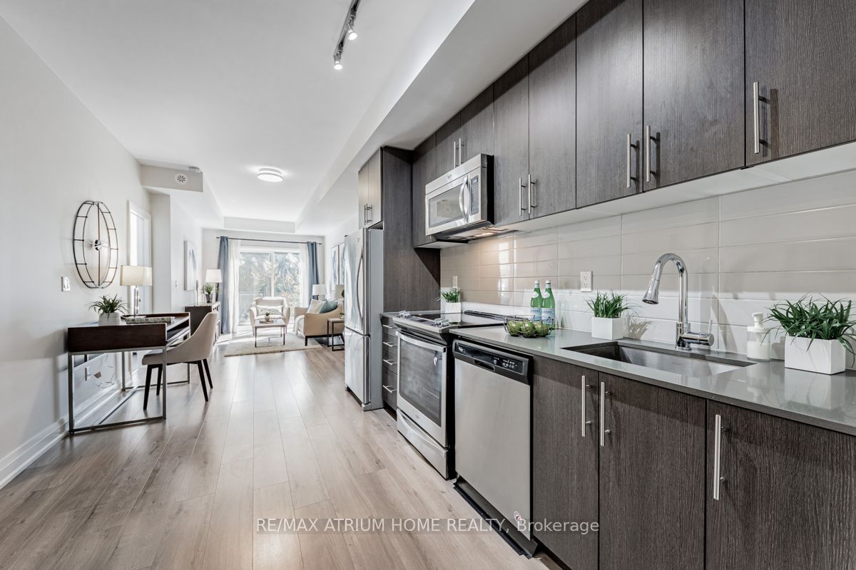 780 Sheppard Avenue E 18