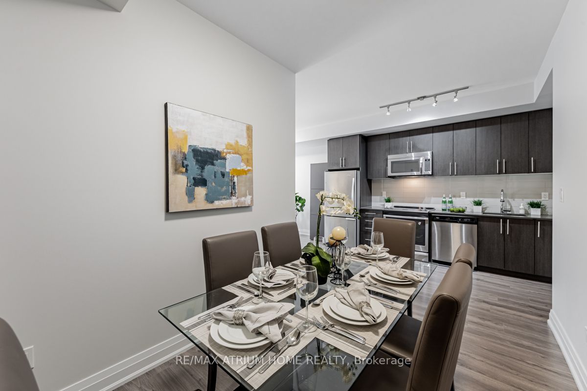 780 Sheppard Avenue E 18