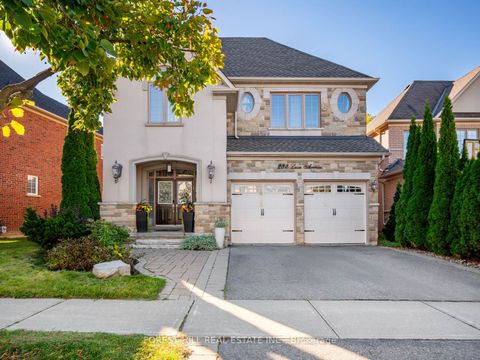232 Luca Avenue Vaughan ON L6A 0X3