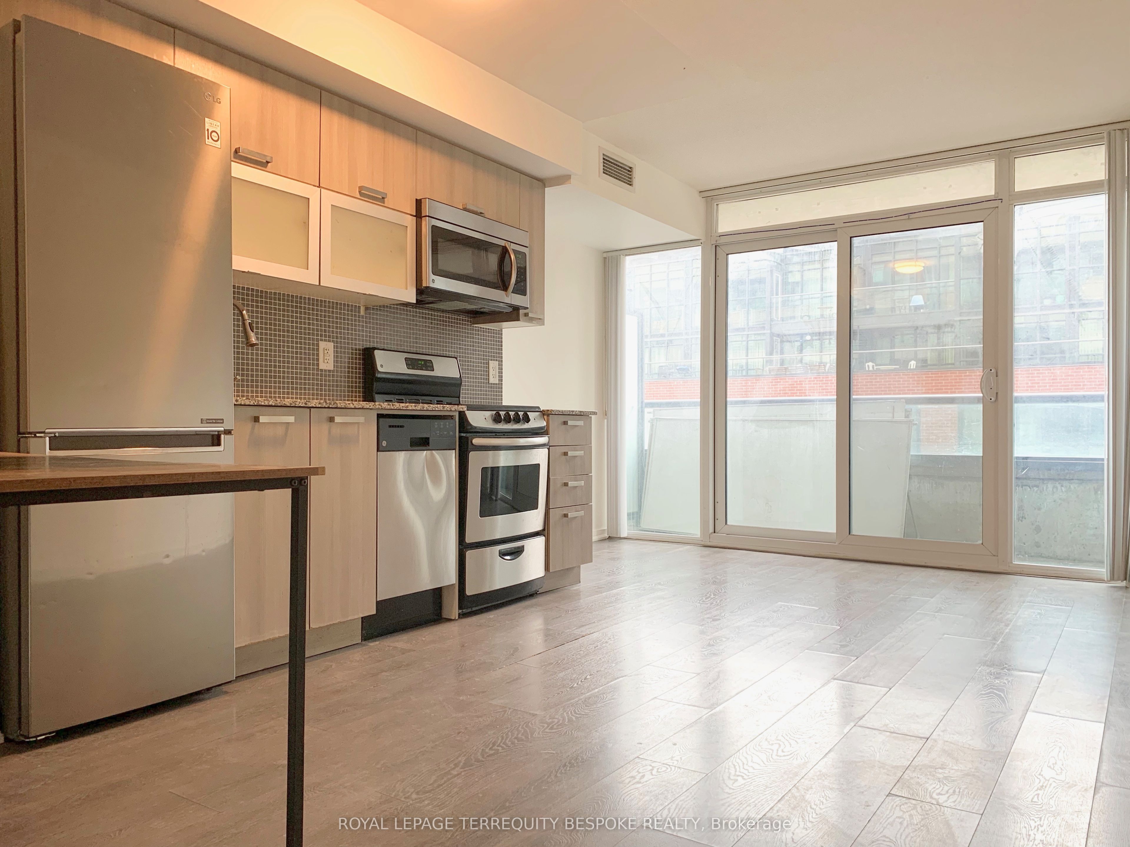 36 Lisgar Street 509E