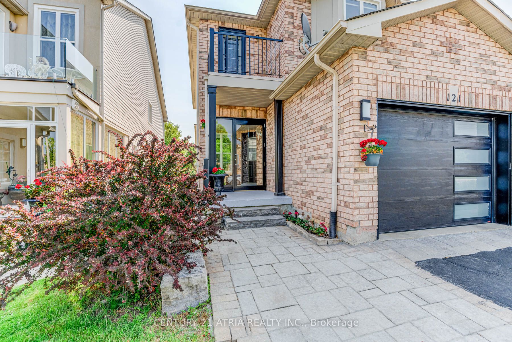 121 English Oak Drive