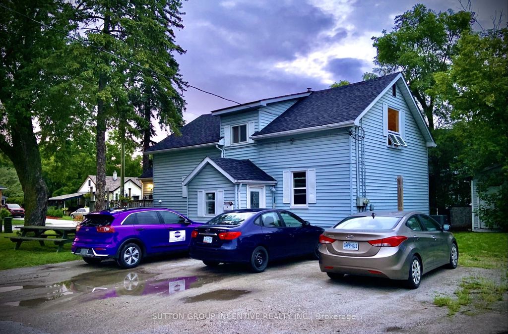 Photo of 39 Donald Street, Barrie, ON L4N 1E4 (MLS # S13010520)