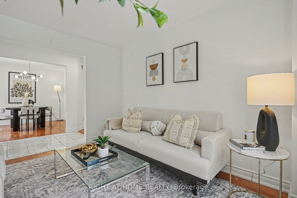 Photo of 35 Malta Avenue #34, Brampton, ON L6Y 5B4 (MLS # W13520752)