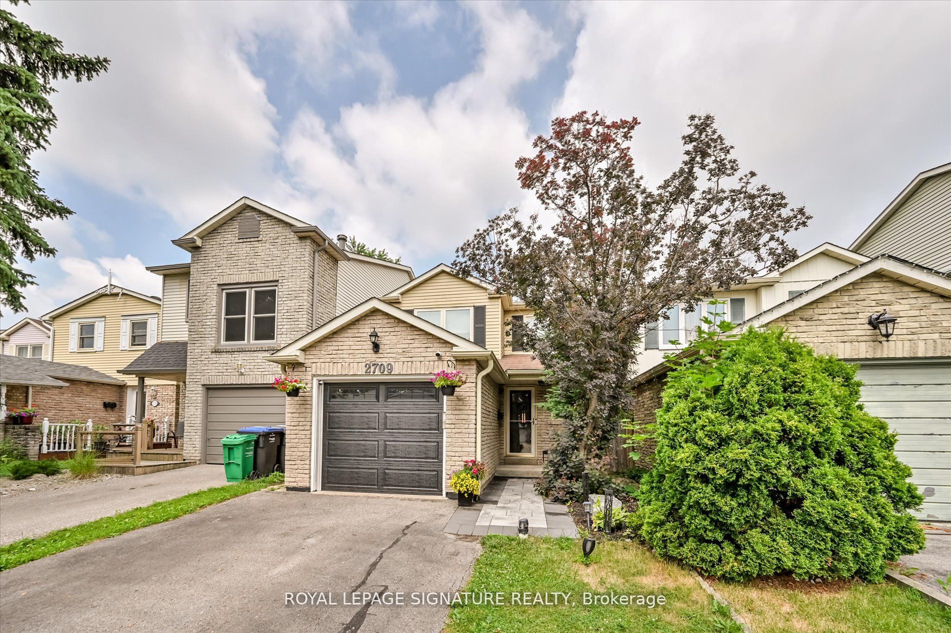 2709 Romark Mews