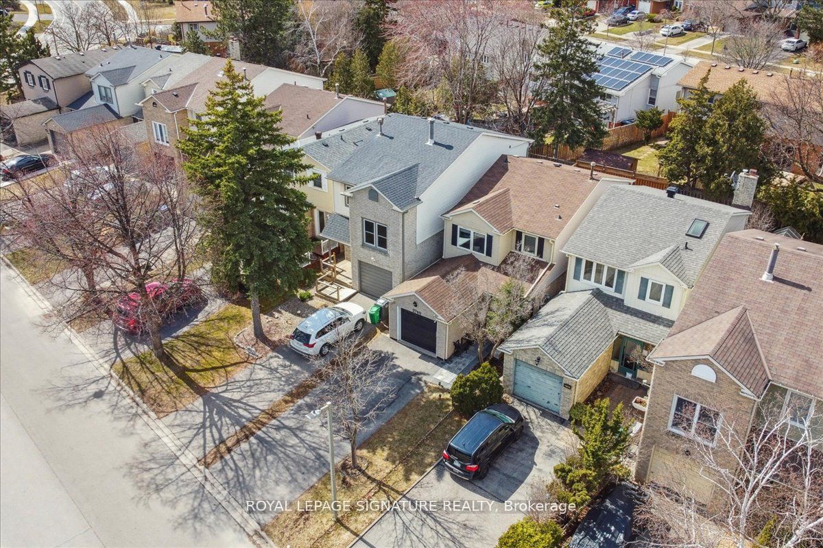 2709 Romark Mews