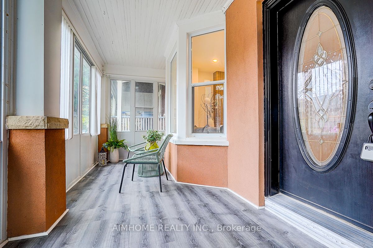 107 Glendale Avenue