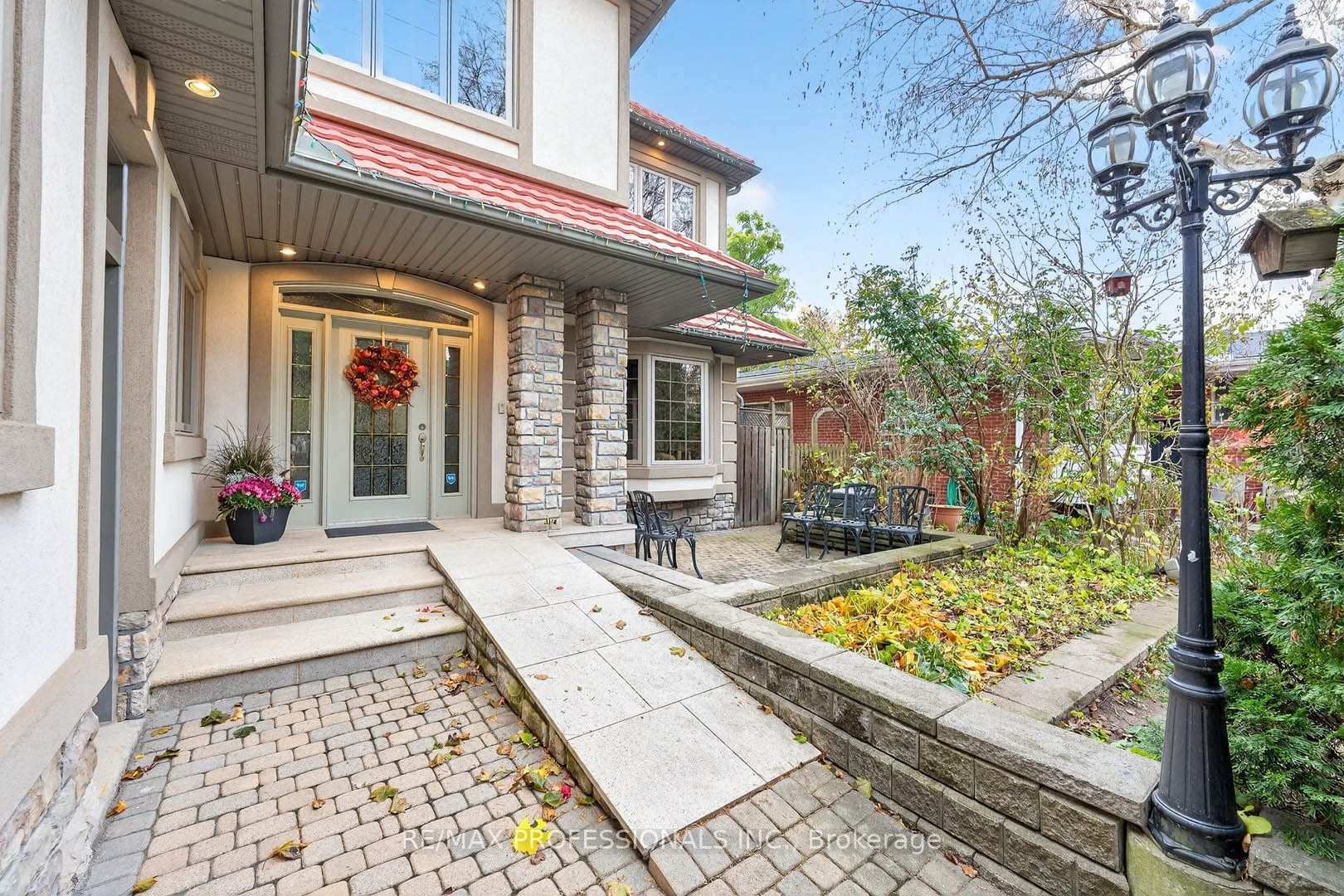 1670 Lincolnshire Boulevard