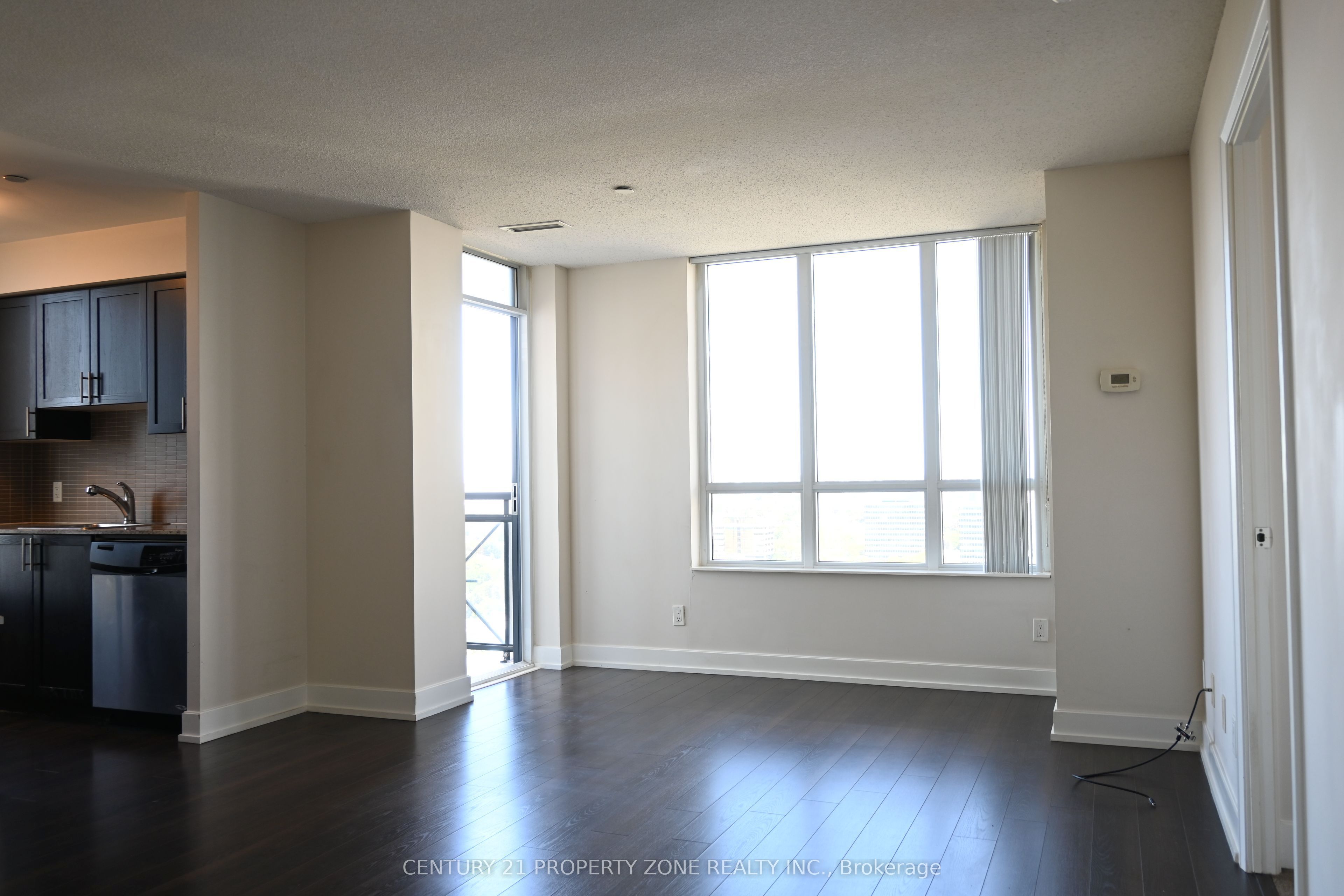 6 Eva Road 2210