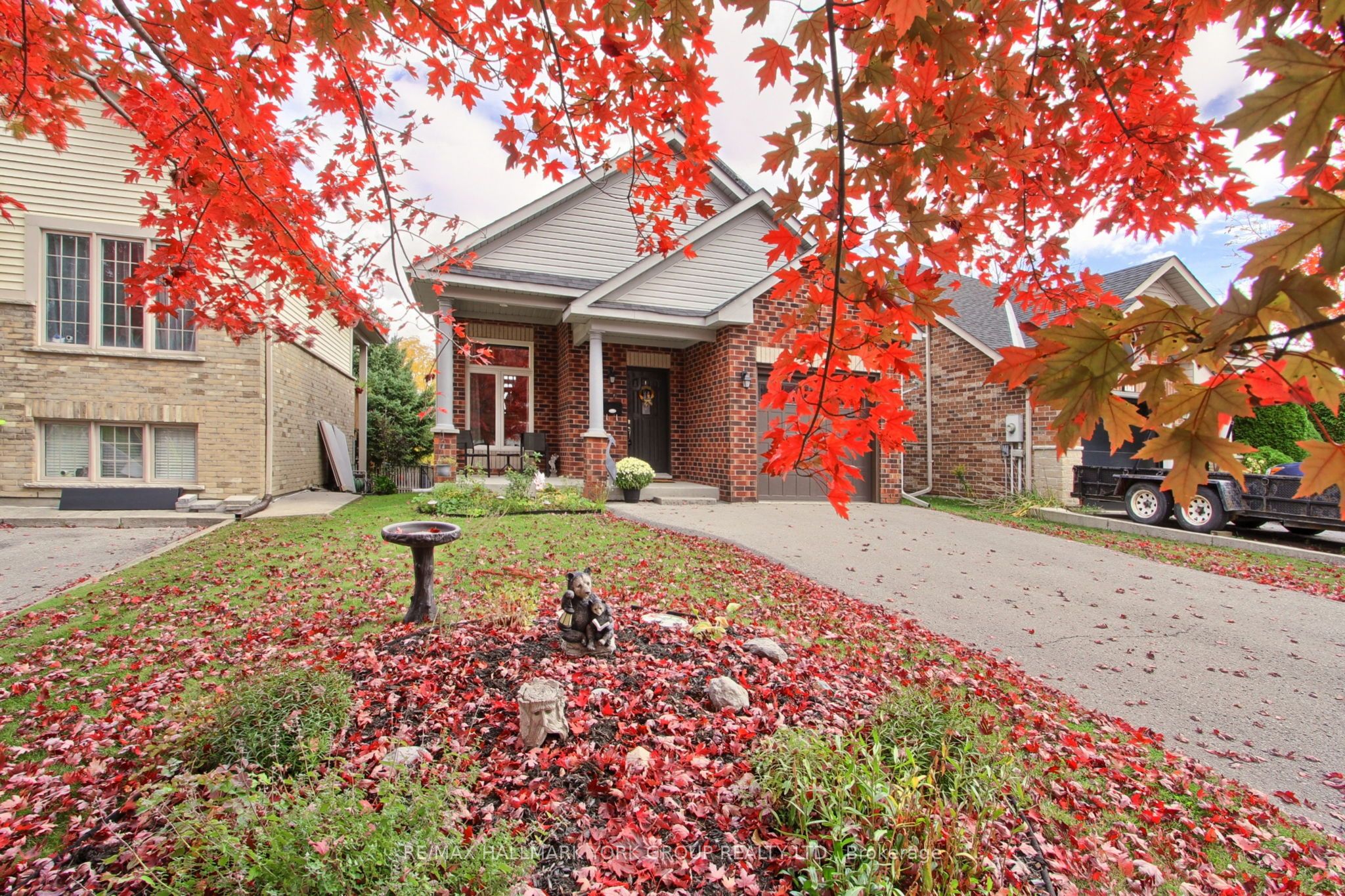 17 Hillview Drive