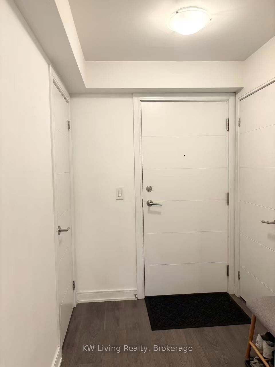 525 Adelaide Street W 1033