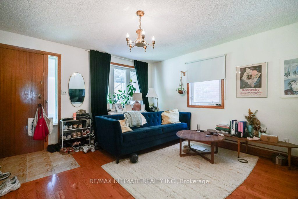53 Churchill Avenue Main
