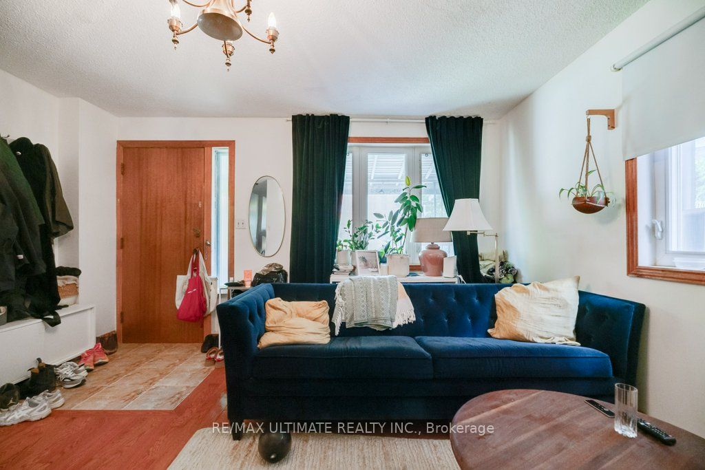53 Churchill Avenue Main