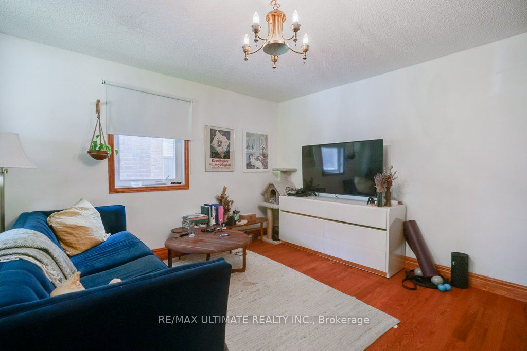 53 Churchill Avenue Main