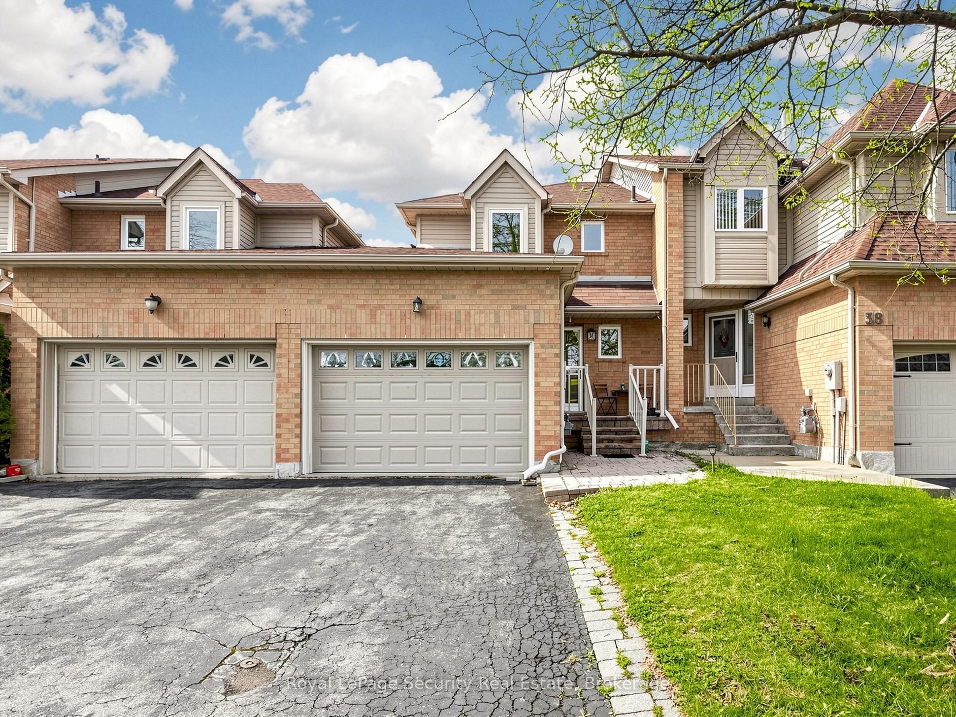 40 Langdale Crescent