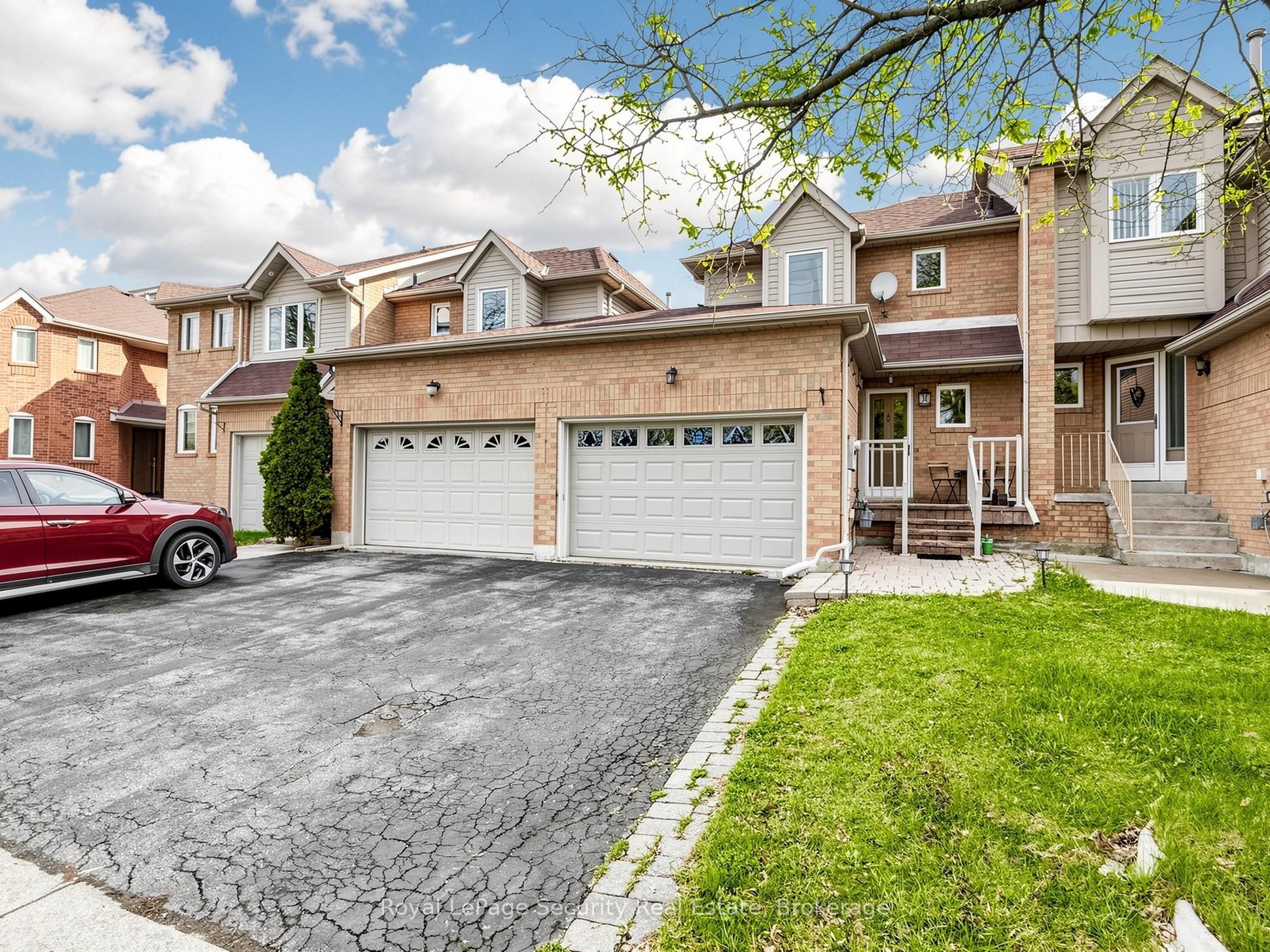 40 Langdale Crescent