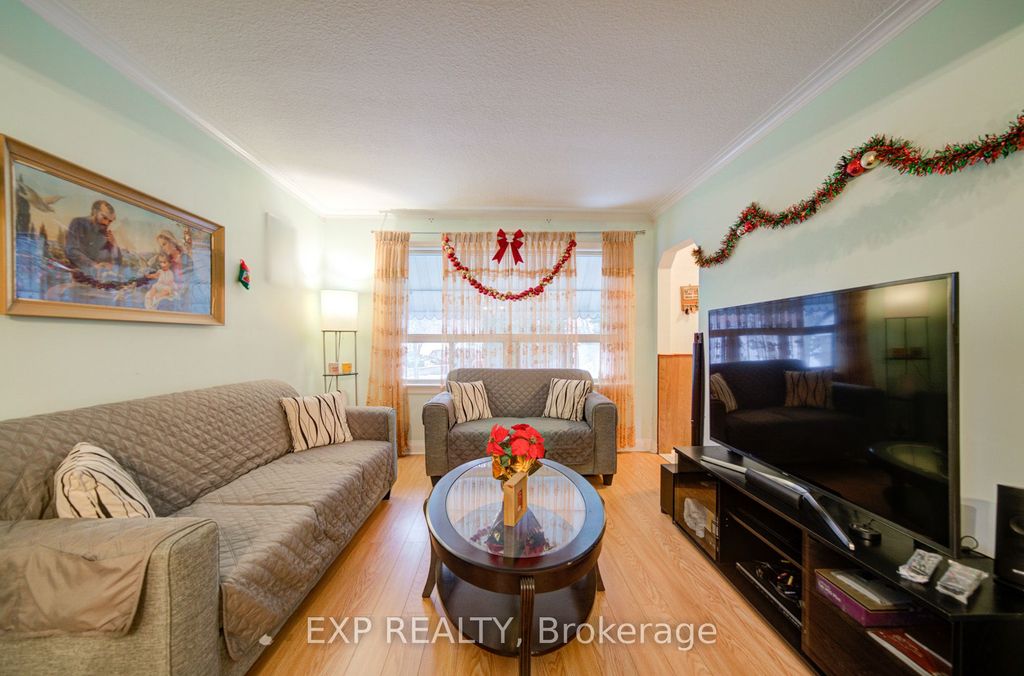 Photo of 63 Midland Avenue, Toronto, ON M1N 3Z8 (MLS # E12663556)