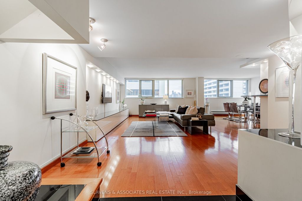 Photo of 360 Bloor Street E #1213, Toronto, ON M4W 3M3 (MLS # C12581006)