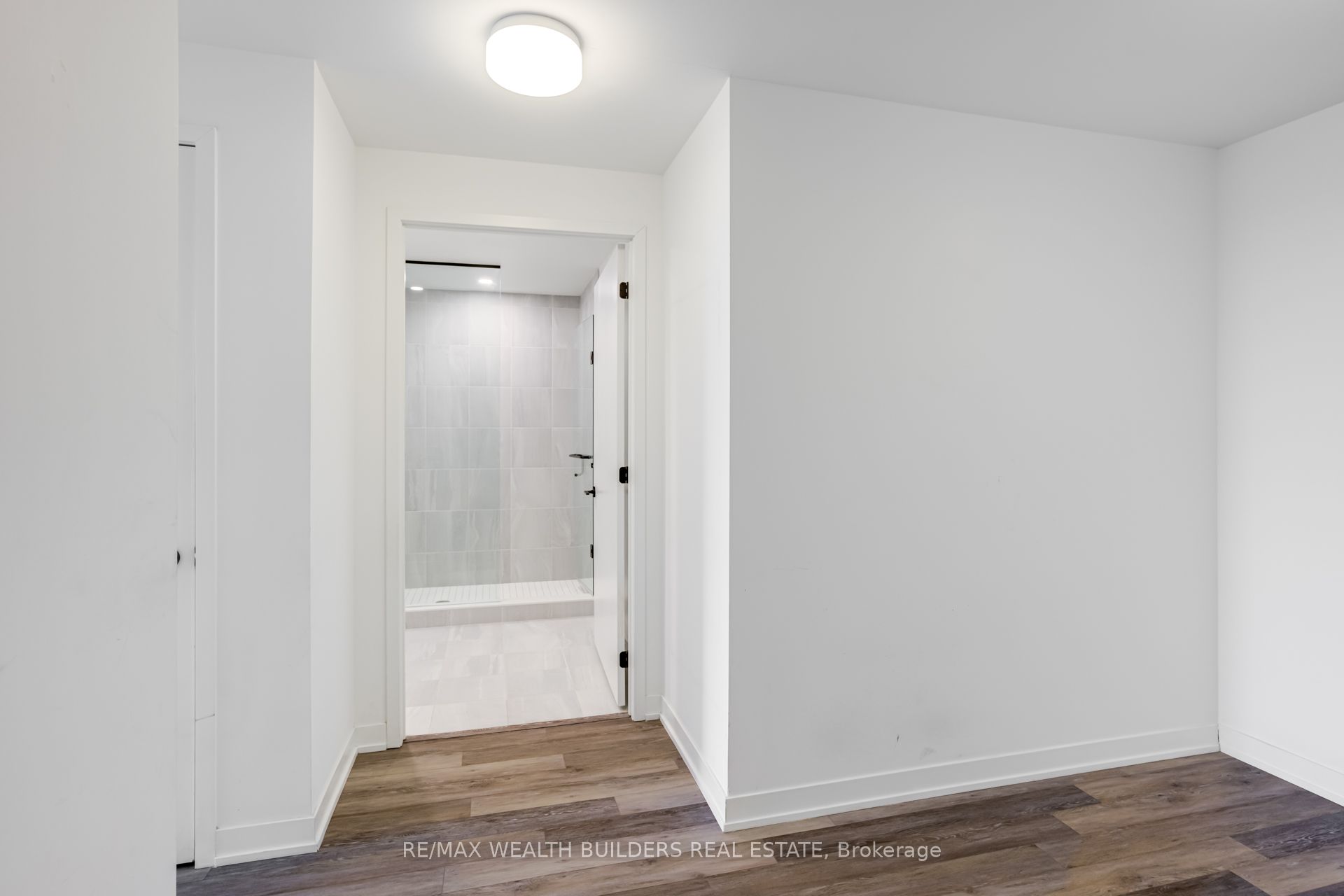 2118 Bloor Street W 511