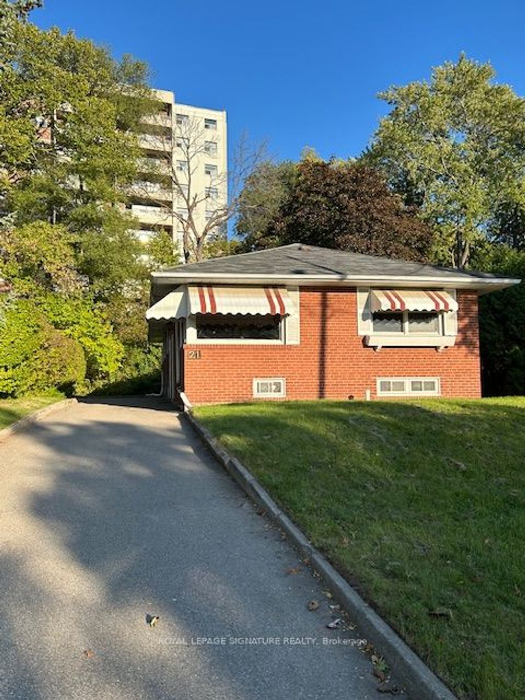 Photo of 21 Prestbury Street, Toronto, ON M4A 2H9 (MLS # C12465755)