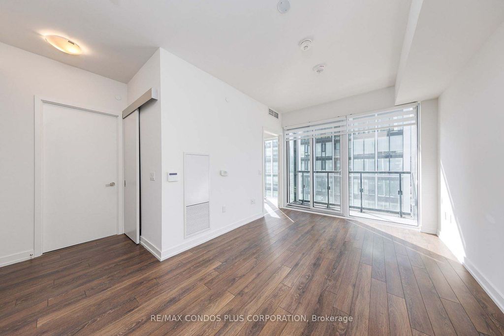 Photo of 158 Front Street E #2115, Toronto, ON M5A 0K9 (MLS # C12816266)