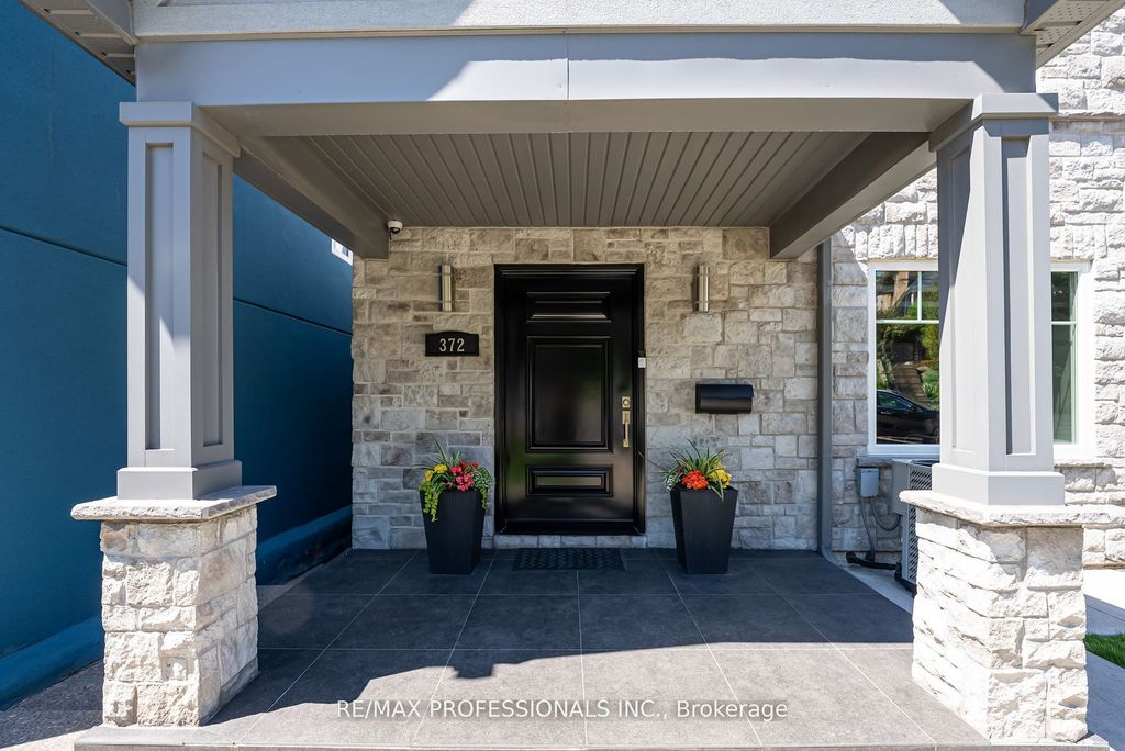 Photo of 372 Silverthorn Avenue, Toronto, ON M6M 3G9 (MLS # W12380218)