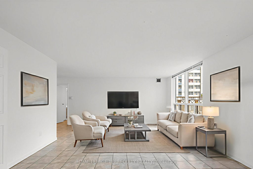 Photo of 25 Maitland Street #210, Toronto, ON M4Y 2W1 (MLS # C13753232)